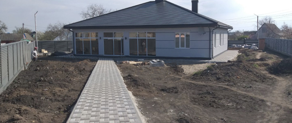 Большой одноэтажный коттедж в пгт Ставище Киевской области
