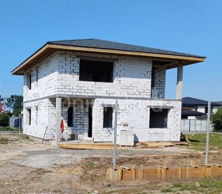 Будинок з терасою у с. Святопетрівське