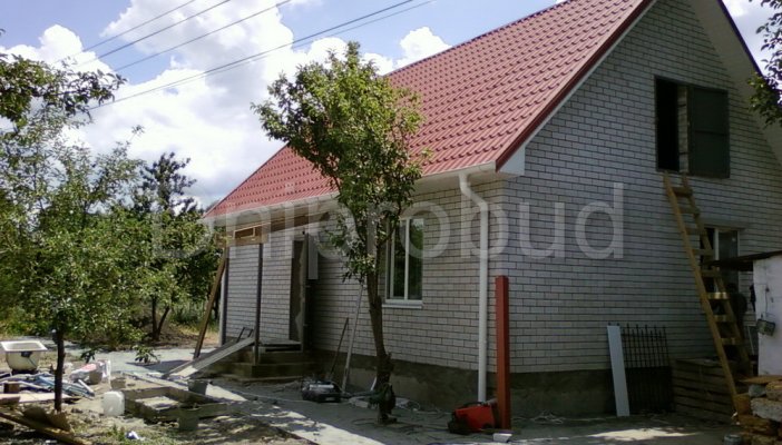Дача на берегу реки в с. Николаевка Днепропетровской обл.