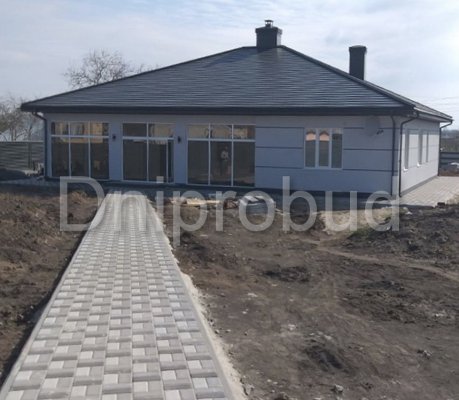 Большой одноэтажный коттедж в пгт Ставище Киевской области