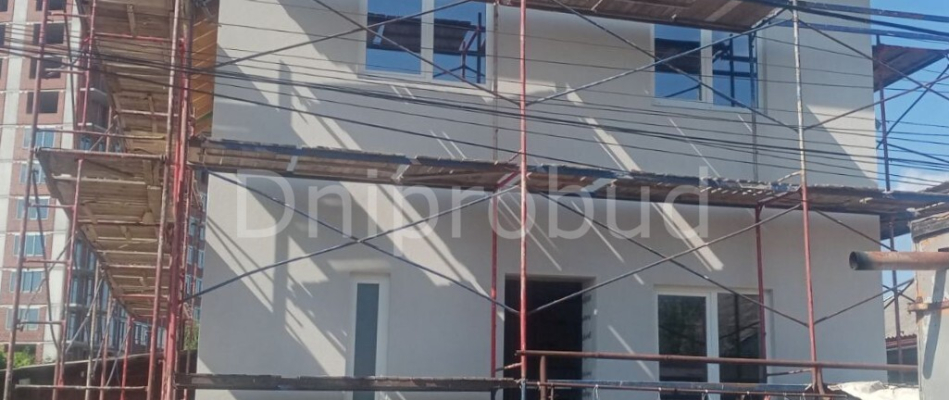 Двоповерховий будинок на вул. Стара Пристань (Перемога)