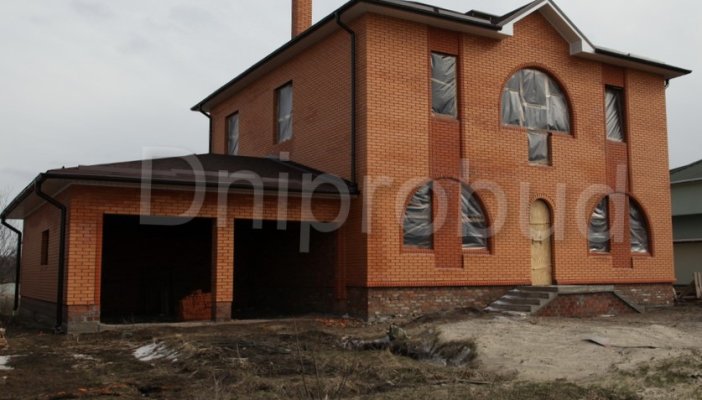Великий будинок з гаражем на 2 авто в с. Сажівка