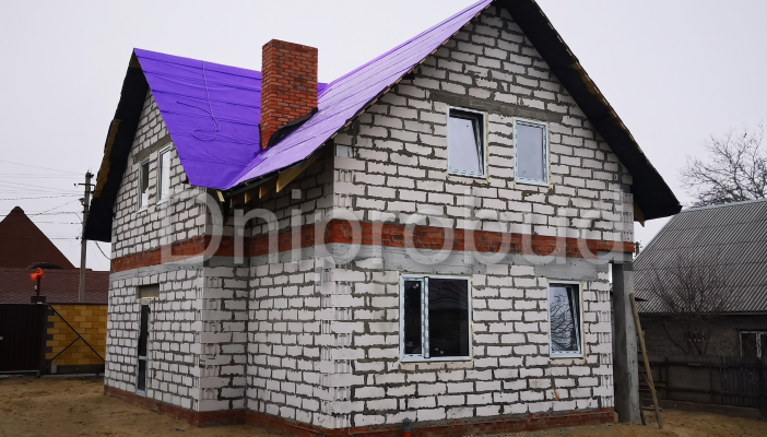 Функціональний котедж в м. Кам'янське (вул. Лесі Українки)